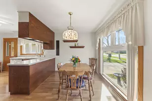 2345 Boeger Ave, Westchester, IL 60154 - Photo 7