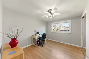 2345 Boeger Ave, Westchester, IL 60154 - Photo 15