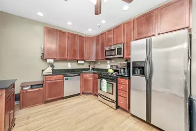 7404 N Oakley Avenue #1, Chicago, IL 60645 - Photo 3