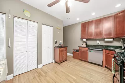 7404 N Oakley Avenue #1, Chicago, IL 60645 - Photo 5