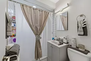 4606 N Kelso Ave, Chicago, IL 60630 - Photo 11