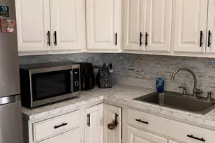 21707 Cynthia Ave, Sauk Village, IL 60411 - Photo 3