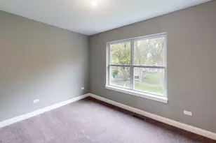 550 W Meadowdale Cir, Hampshire, IL 60140 - Photo 13