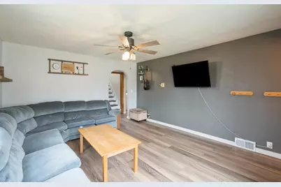 702 6th Avenue, Erie, IL 61250 - Photo 5