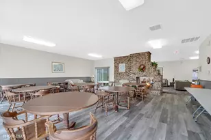 211 Edgewater Dr, Bloomingdale, IL 60108 - Photo 35