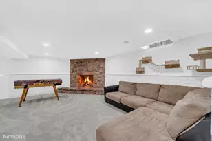 211 Edgewater Dr, Bloomingdale, IL 60108 - Photo 29