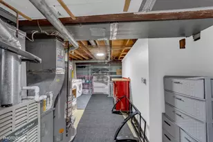 211 Edgewater Dr, Bloomingdale, IL 60108 - Photo 31