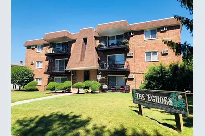 10S453 Echo Lane #11, Willowbrook, IL 60527 - Photo 1