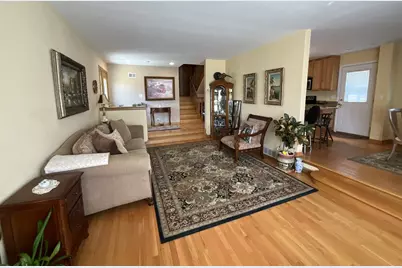 9226 Kilbourn Avenue, Skokie, IL 60076 - Photo 5