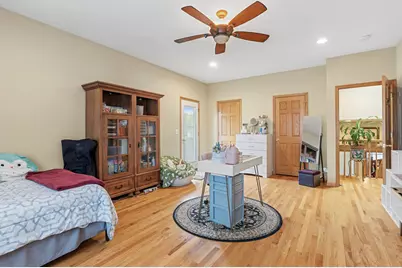 9226 Kilbourn Avenue, Skokie, IL 60076 - Photo 27