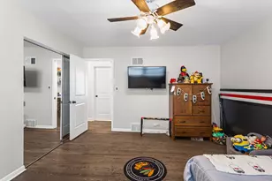 [Address not provided], Chicago, IL 60646 - Photo 17