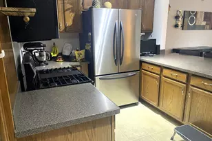 9400 Lindsay St, Orland Hills, IL 60487 - Photo 7