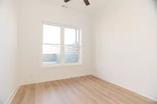 2042 W Irving Park Rd, Chicago, IL 60618 - Photo 11