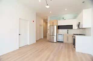 2042 W Irving Park Rd, Chicago, IL 60618 - Photo 5