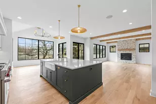 1310 N Eagle St, Naperville, IL 60563 - Photo 7