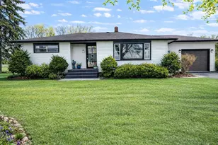 12310 Price Rd, Hebron, IL 60034 - Photo 1