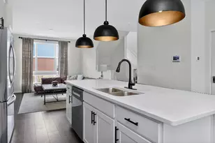 2213 Venture Dr, Schaumburg, IL 60173 - Photo 5