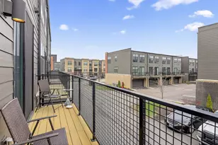 2213 Venture Dr, Schaumburg, IL 60173 - Photo 19