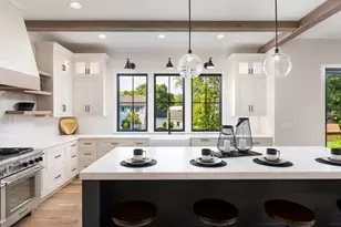 707 Thornwood Dr, Naperville, IL 60540 - Photo 11