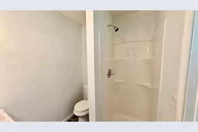 39 Ridge Road, Centralia, IL 62801 - Photo 9