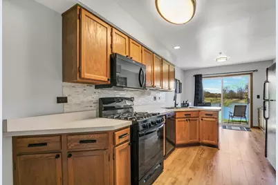 1435 Orleans Drive, Mundelein, IL 60060 - Photo 5