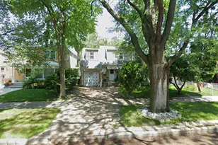 2814 W Balmoral Ave, Chicago, IL 60625 - Photo 1