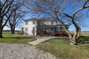 1468 E 22nd Rd, Streator, IL 61364 - Photo 17