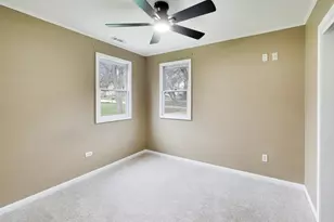 8507 Acorn Path, Wonder Lake, IL 60097 - Photo 9