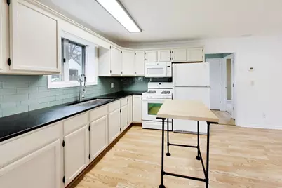 8507 Acorn Path, Wonder Lake, IL 60097 - Photo 5