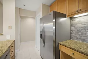 6060 N Ridge Ave, Chicago, IL 60660 - Photo 9