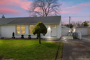 4059 W 90th St, Hometown, IL 60456 - Photo 1