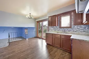 5916 W 127th St, Alsip, IL 60803 - Photo 9