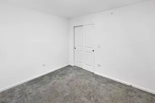 1135 White Oak Cir, Crystal Lake, IL 60012 - Photo 15