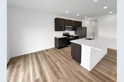 1135 White Oak Circle, Crystal Lake, IL 60012 - Photo 3