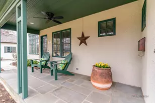 249 E Sheridan Pl, Lake Bluff, IL 60044 - Photo 3