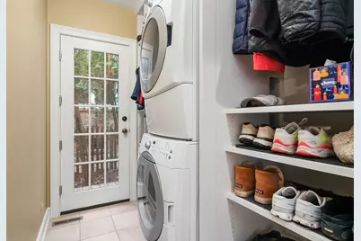 249 E Sheridan Place, Lake Bluff, IL 60044 - Photo 21