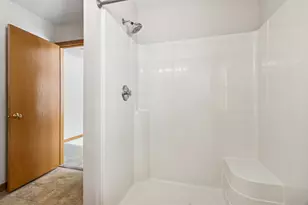 225 Morrow St, Somonauk, IL 60552 - Photo 21