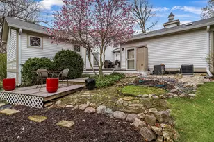 10 Deerpath Ln, Palos Park, IL 60464 - Photo 15