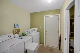 16913 Western Ave, Hazel Crest, IL 60429 - Photo 21