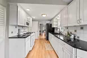 4616 River Dr, Lisle, IL 60532 - Photo 13