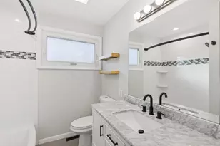 6803 N Keeler Ave, Lincolnwood, IL 60712 - Photo 13