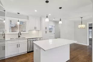 6803 N Keeler Ave, Lincolnwood, IL 60712 - Photo 9