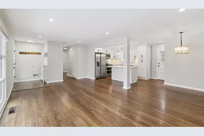 6803 N Keeler Avenue, Lincolnwood, IL 60712 - Photo 5