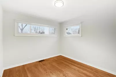 6803 N Keeler Avenue, Lincolnwood, IL 60712 - Photo 11