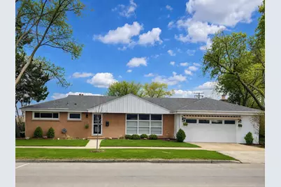 6803 N Keeler Avenue, Lincolnwood, IL 60712 - Photo 1