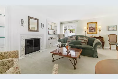 2 Court Of Mohawk Court, Lincolnshire, IL 60069 - Photo 5