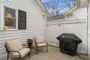 2 Ct Of Mohawk Ct, Lincolnshire, IL 60069 - Photo 27