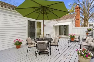 2 Ct Of Mohawk Ct, Lincolnshire, IL 60069 - Photo 25