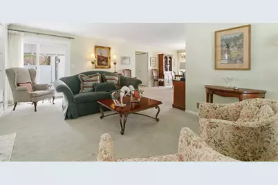 2 Court Of Mohawk Court, Lincolnshire, IL 60069 - Photo 7