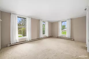 44W698 Scott Rd, Sugar Grove, IL 60554 - Photo 9